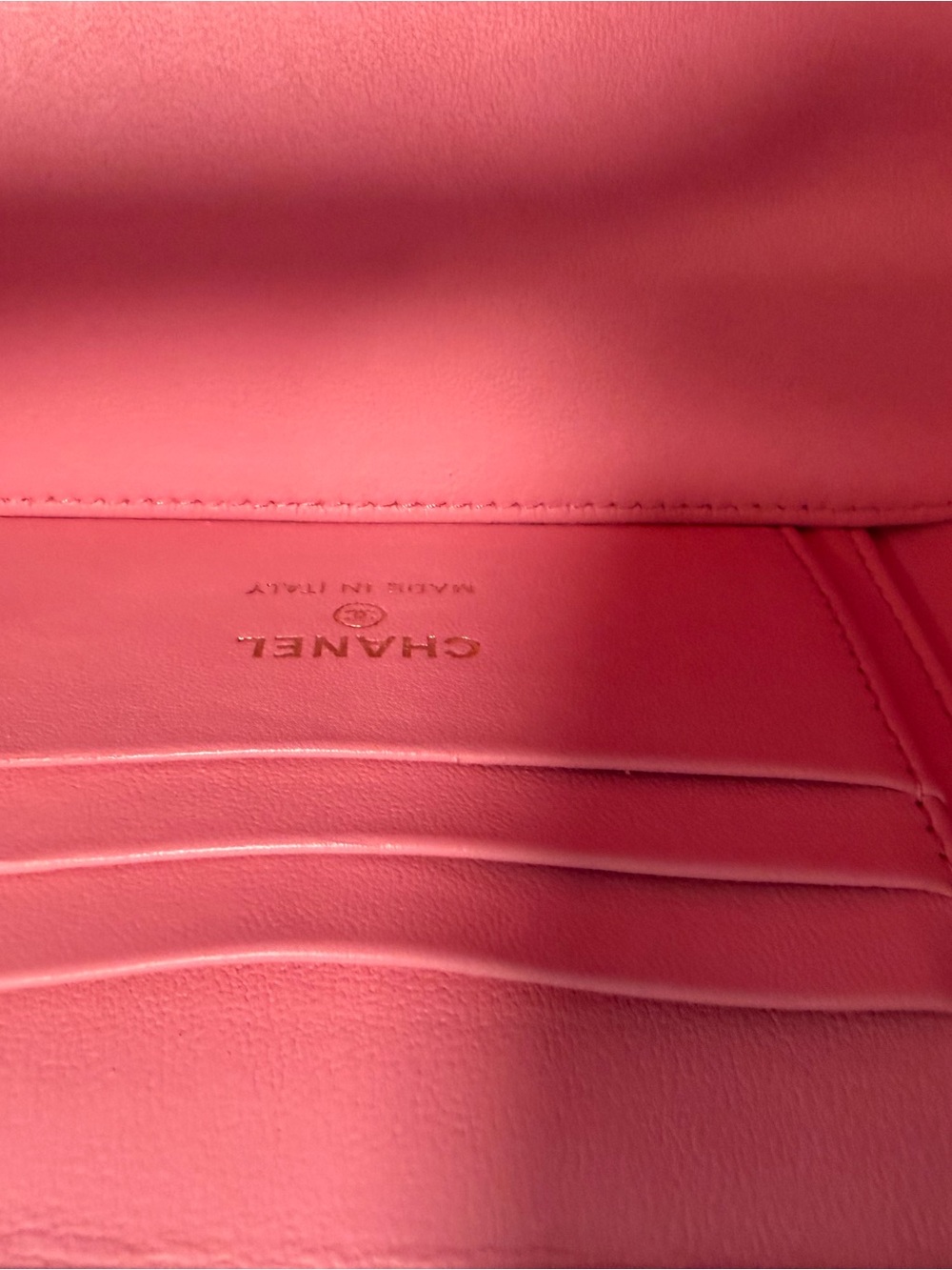 Lambskin Quilted Metal Twist Small Top Handle Vanity Case With Chain Pink. - Picture 8 of 8
